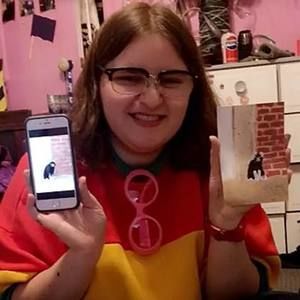 Meet your Posher, Angela